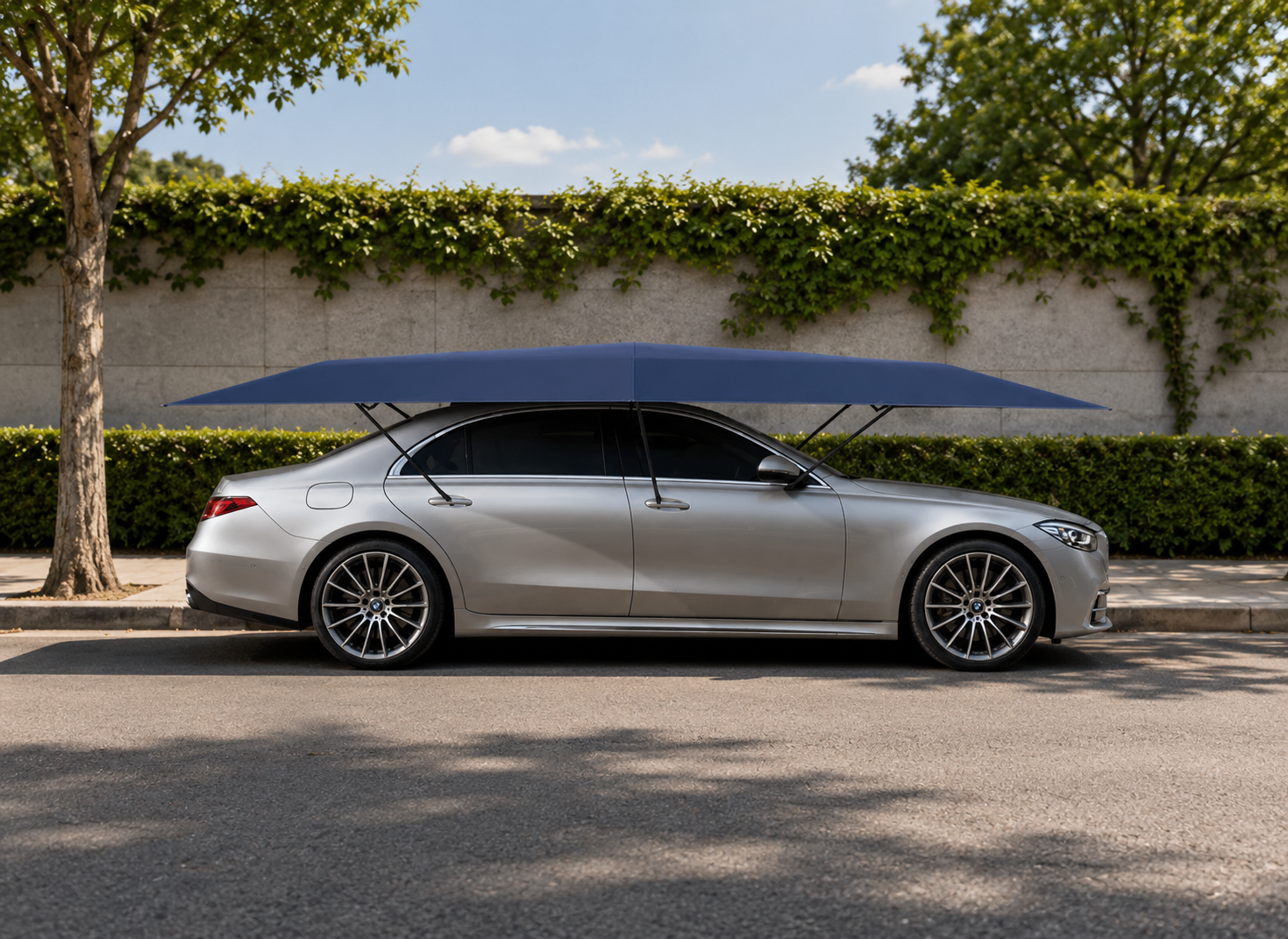 Portable Car Roof Sunshade Canopy with Remote Control & UV Protection